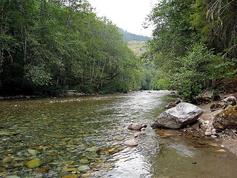 File:Beckler River.jpg