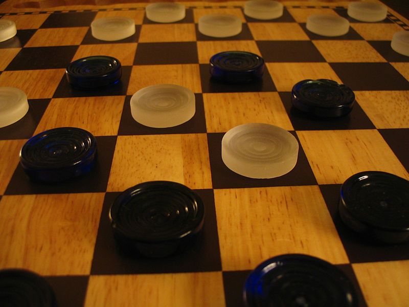 File:Checkers partsnpieces.jpg