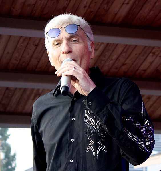 File:Dennis deyoung.jpg