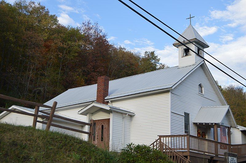 File:Frank Nazarene Church.jpg