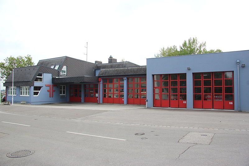 File:Gumpoldskirchen-Feuerwehr 8483.JPG