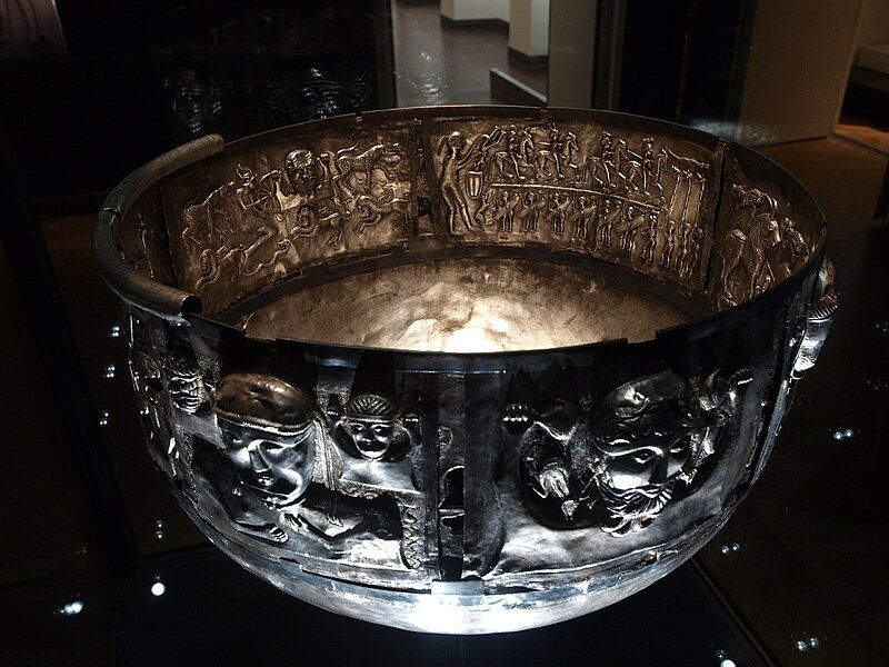 File:Gundestrup Cauldron.jpg