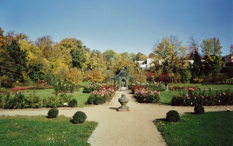 File:Magdalenengarten4.jpg