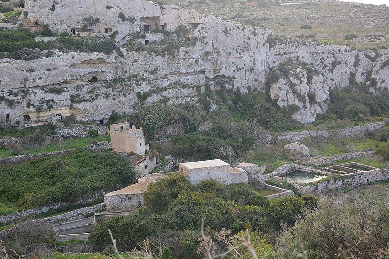 File:Mellieħa ridge 01.jpg