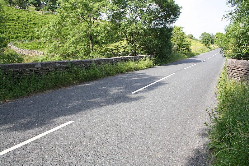 File:Mill Bridge, Garsdale.jpg