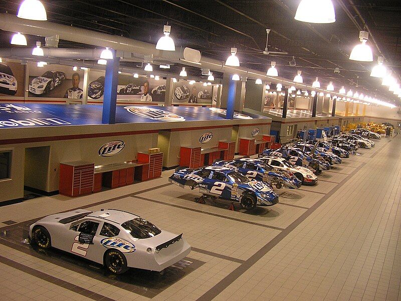 File:Penske-Racing-NASCAR-Garage-July-7-2005.jpg