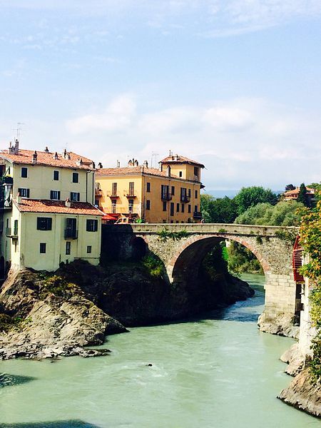 File:Ponte Vecchio Ivrea.jpg