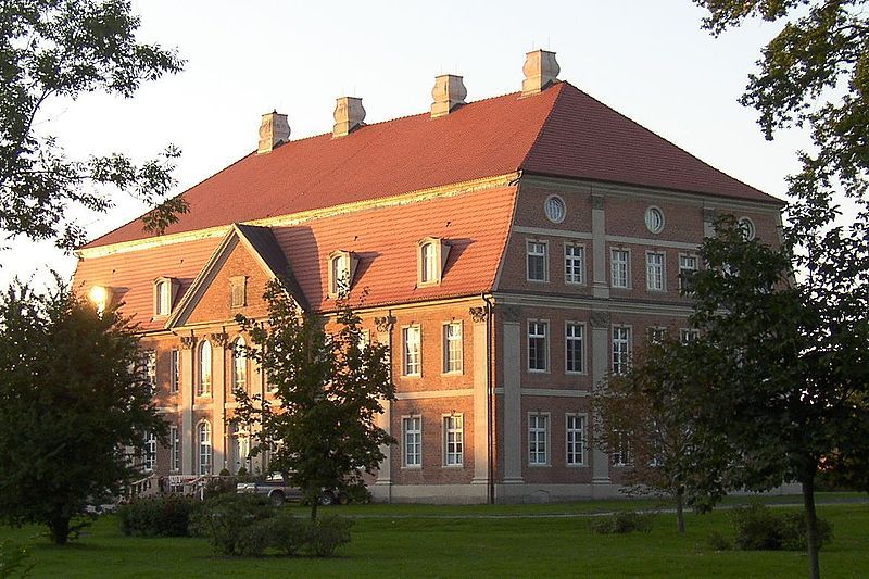 File:Prebberede palace.jpg