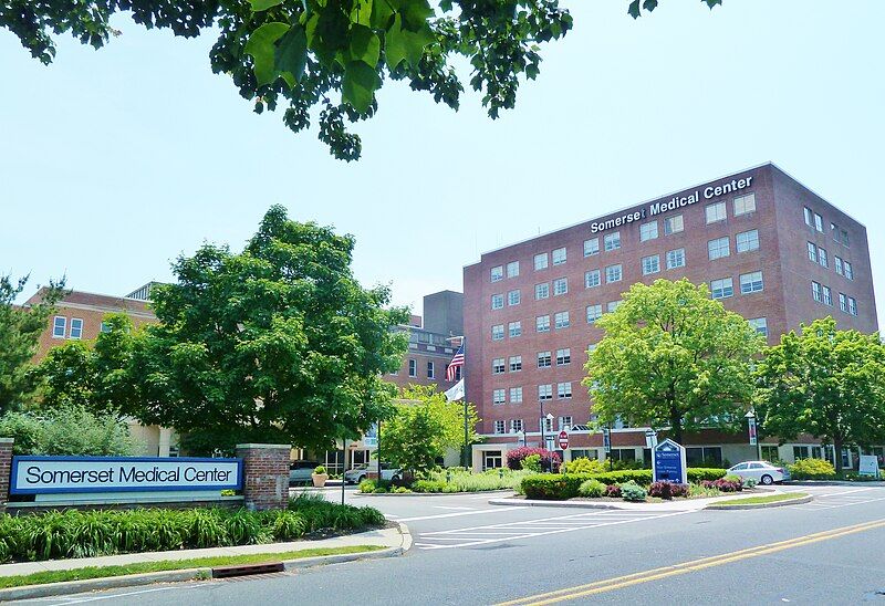 File:SomersetMedicalCenter1.JPG