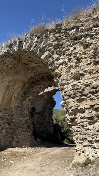 File:Tetovo Castle Entrance.png