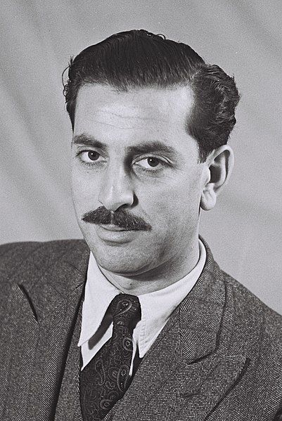 File:Tewfik Touby.jpeg