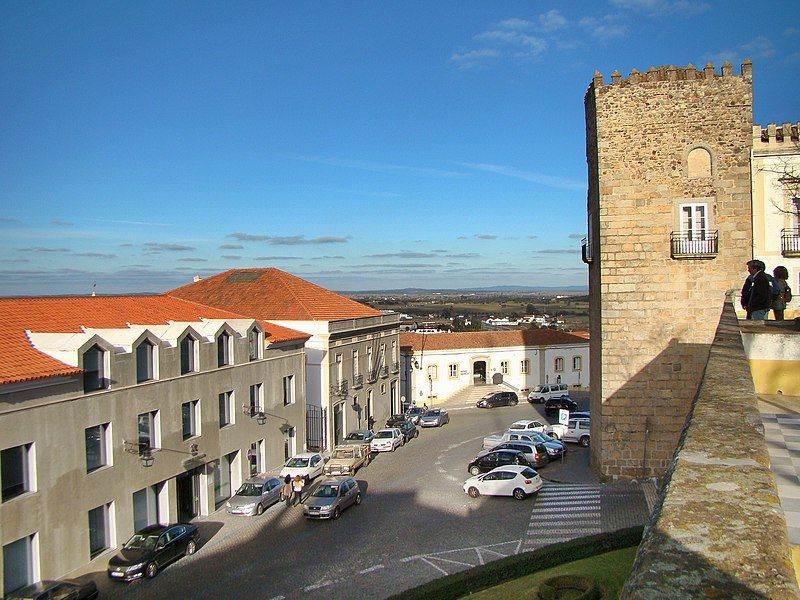 File:VistaDeÉvora134.jpg