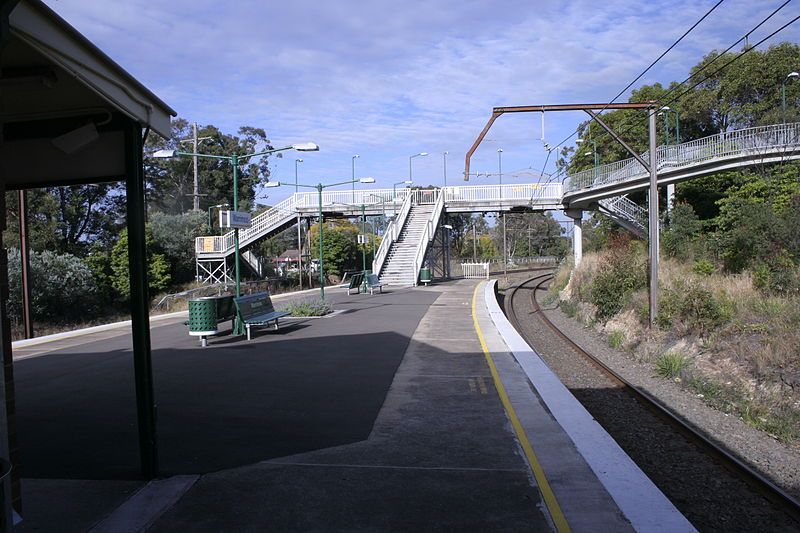 File:Warrimoo station 2.JPG