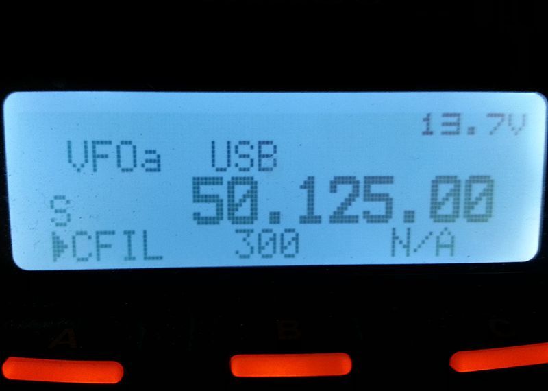 File:50125 kHz FT-857D.jpg