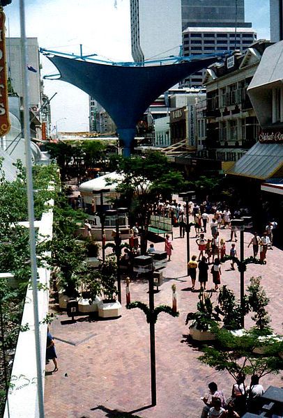 File:A-view-of-the-original-Queen-Street-Mall-scene-modified.jpg