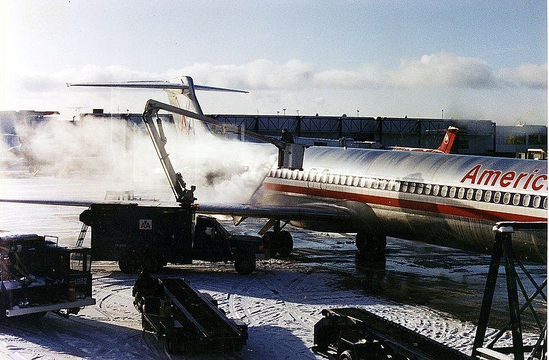 File:Aircraft Deicing Syracuse.jpg