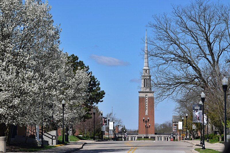 File:Anderson University Campus.jpg