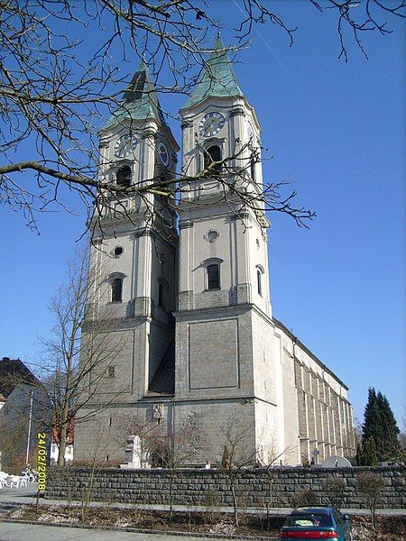 File:Basilika in Niederalteich.jpg