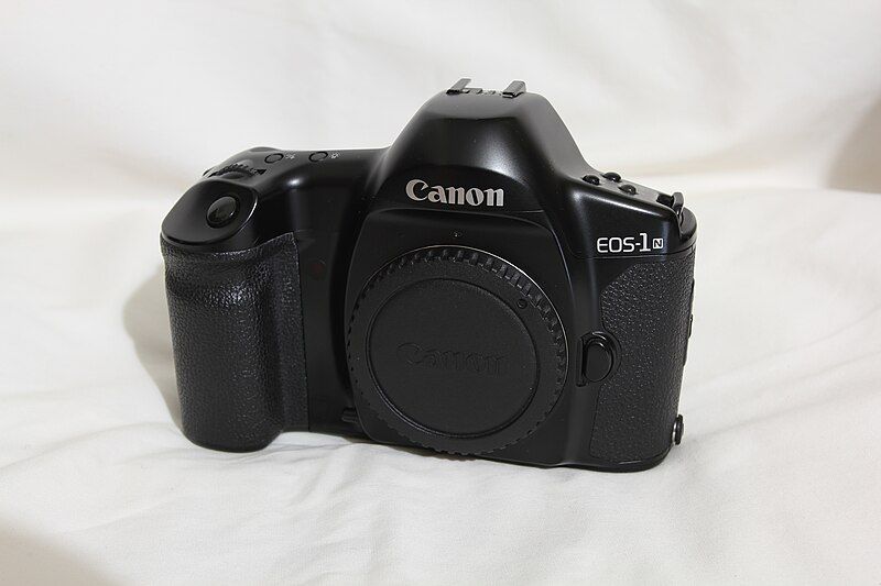 File:Canon EOS-1N camera.jpg