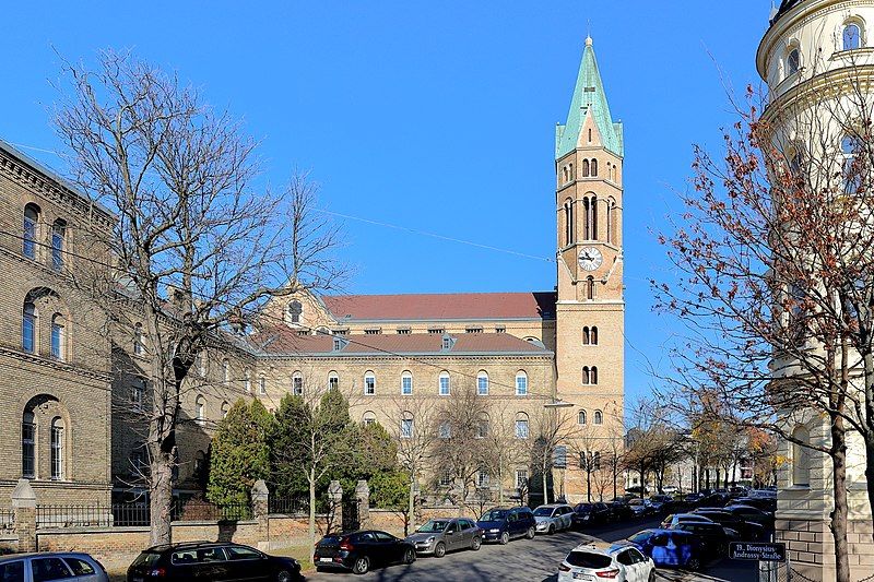 File:Döbling - Karmelitenkloster.JPG