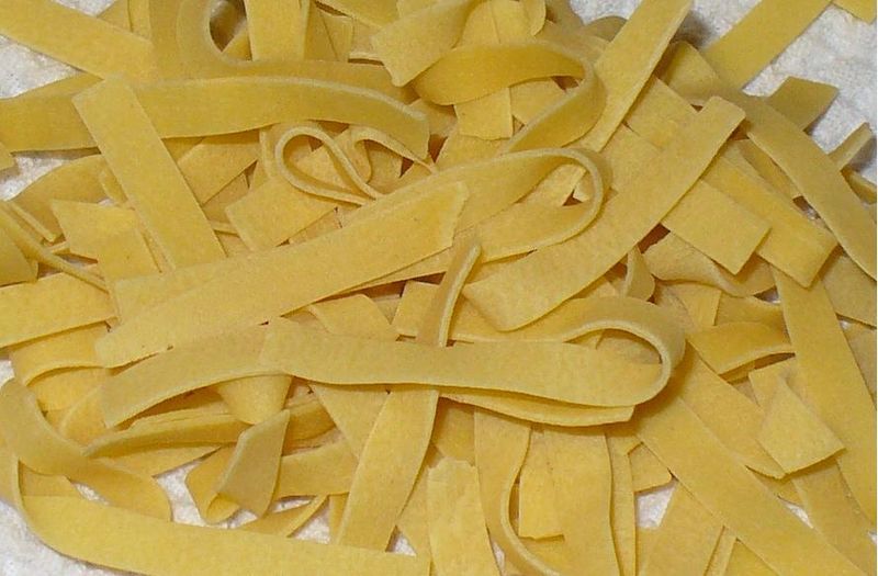 File:Egg noodles.JPG