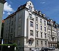 Art Nouveau building with Erkerrisalit and stucco decoration in the Herzogstraße 8