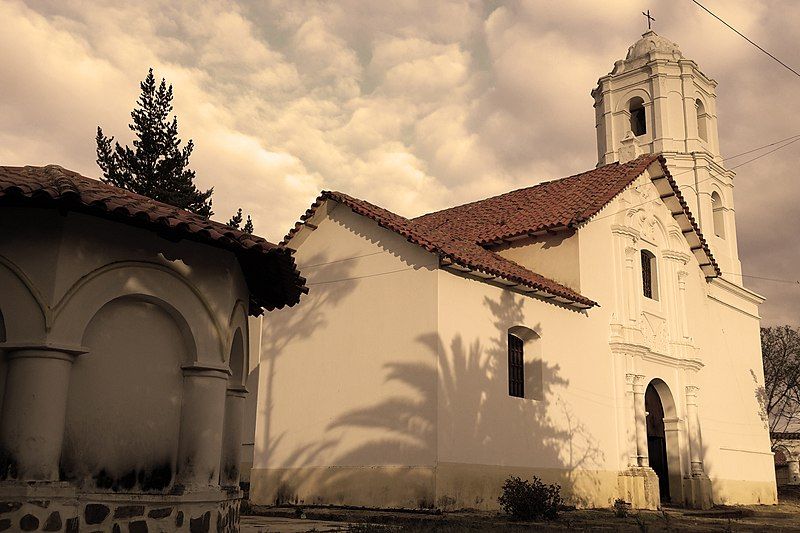 File:Iglesia San Mauro.jpg