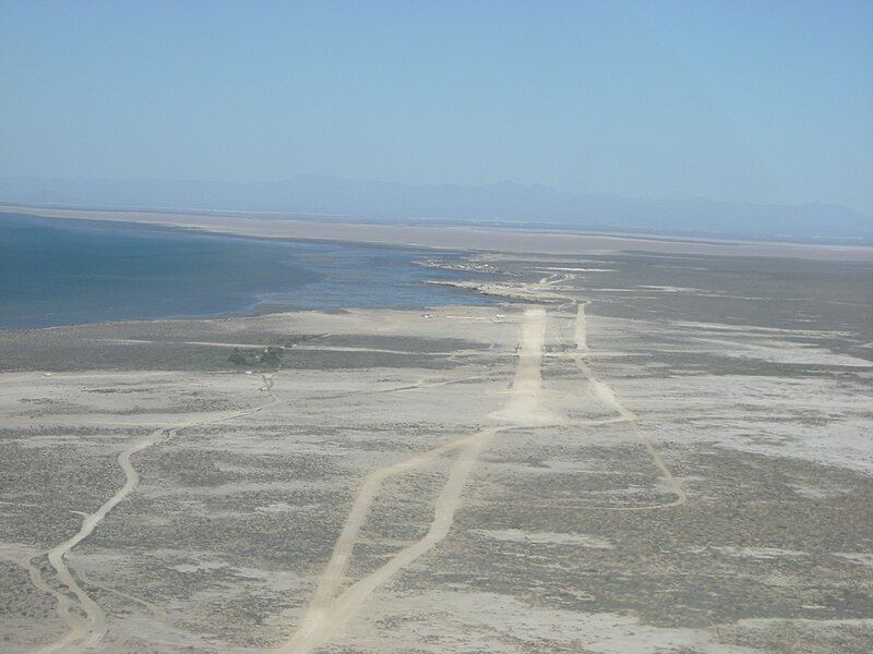 File:LagunaSanIgnacioRCXAirport.jpg