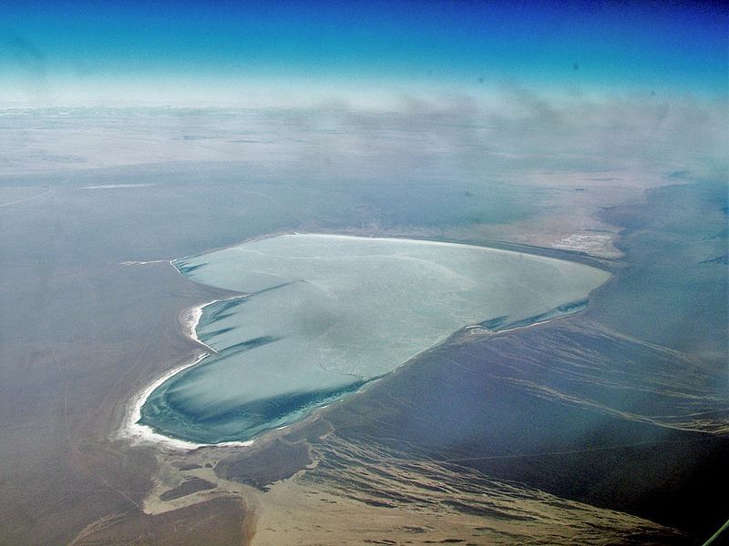 File:Lake Buuntsagaan, Mongolia.jpg