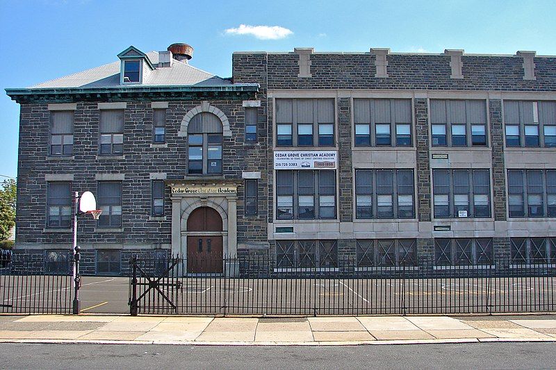 File:Lawndale School Philly.JPG