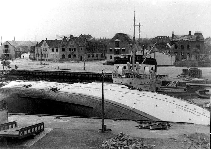 File:Nexø Havn 1945.jpg