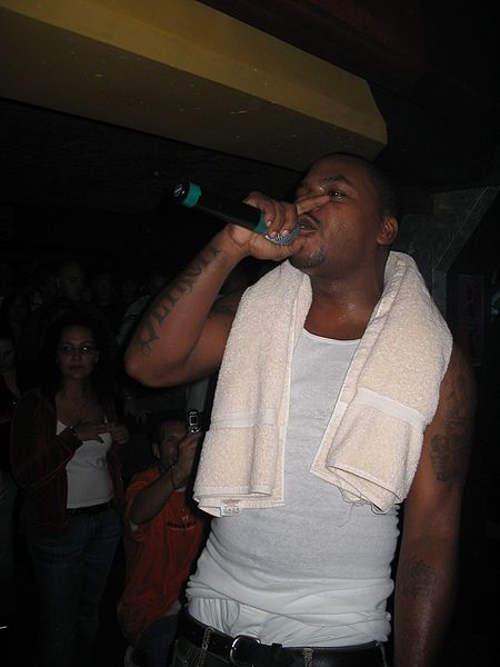 File:ObieTriceConcert.JPG