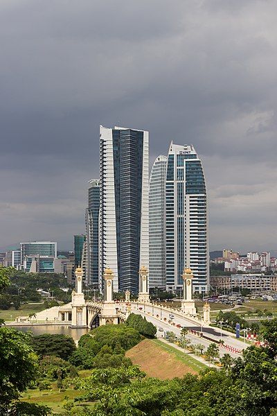 File:Putrajaya Malaysia Seri-Gemilang-Bridge-02.jpg