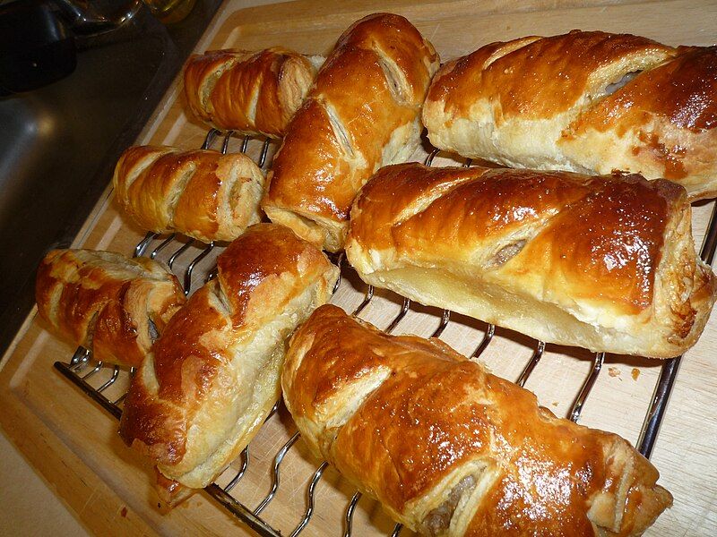 File:Sausage-rolls.jpg