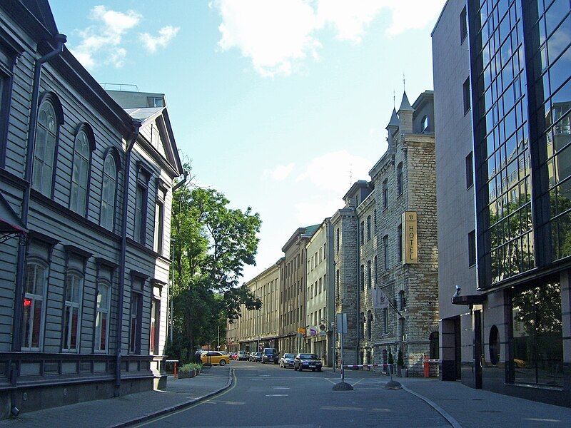 File:Tallinn Tonismae2.jpg