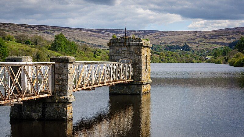 File:Upper Reservoir, Glenasmole.jpg