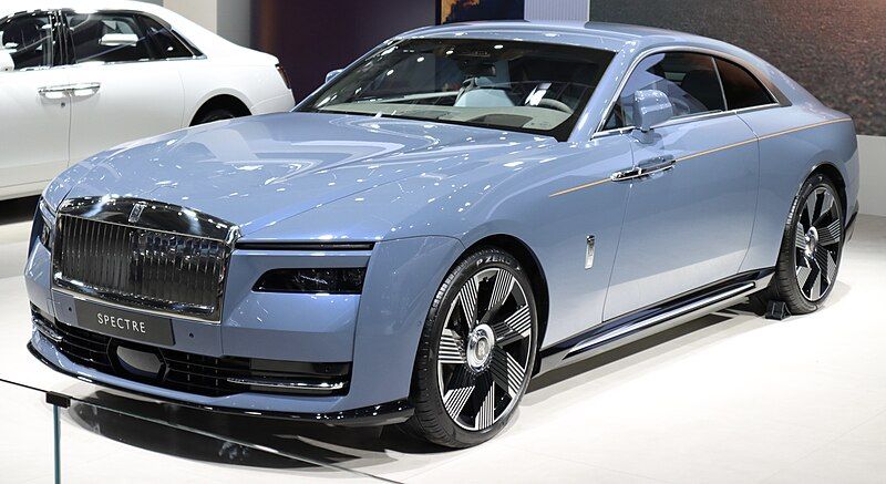 File:2023 Rolls-Royce Spectre.jpg