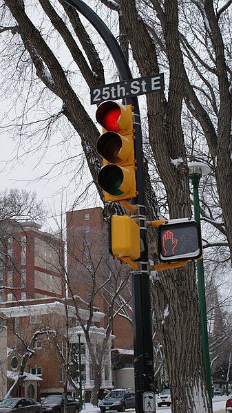 File:25StETrafficLights.jpg