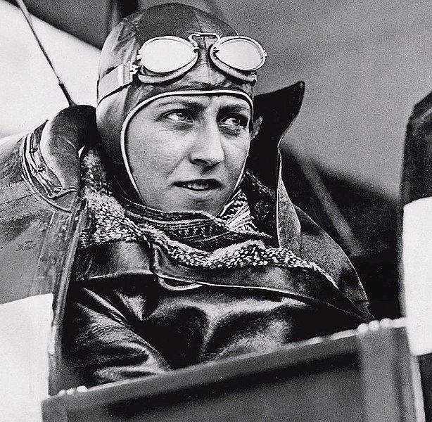 File:Amy Johnson 1930-06-14.jpg