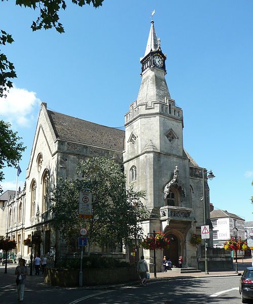 File:Banbury Town Hall.jpg