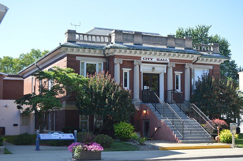 File:Beardstown Carnegie Library.jpg