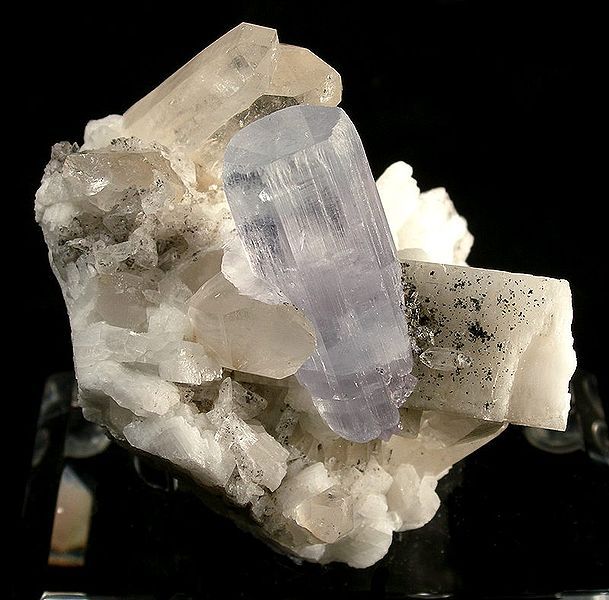 File:Beryl-Quartz-denv08-48a.jpg