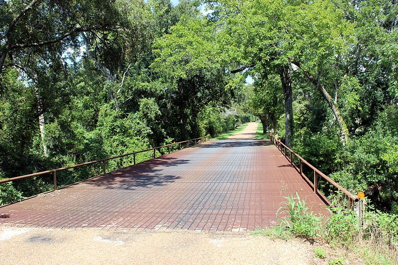 File:Bridge Round Top.JPG