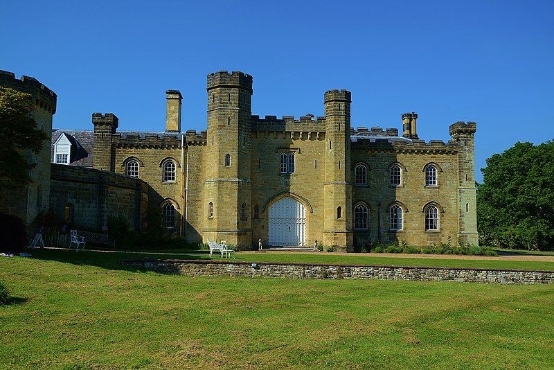 File:Chiddingstone Castle.jpg