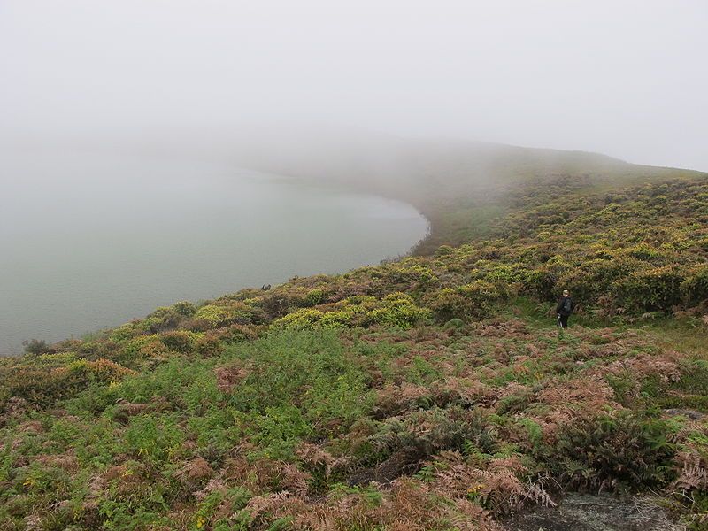 File:El Junco, Galapagos.jpg