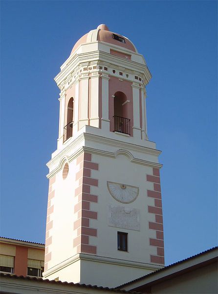 File:Estepona-torre.jpg