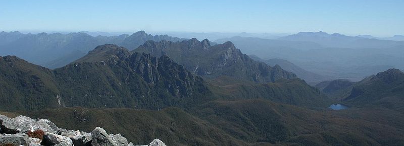 File:Federation Peak summit.jpg