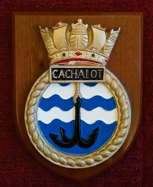 File:HMS Cachalot Crest.jpg