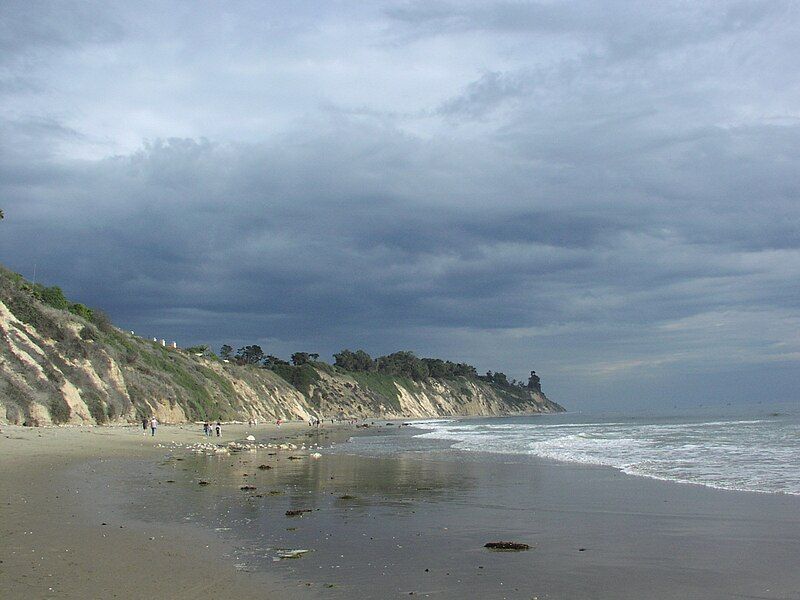 File:Hendrys Beach.JPG