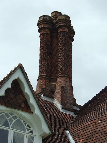 File:Houghton Lodge chimney.JPG